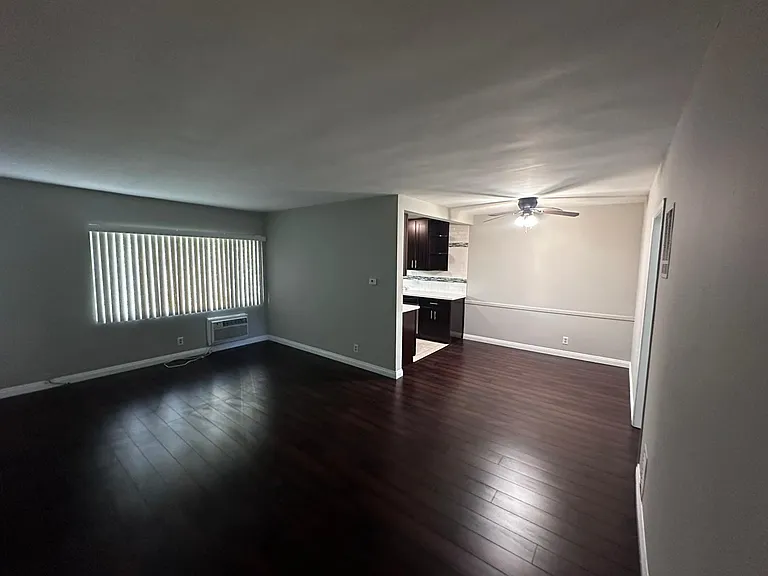 7521 Norton Ave #6 — Photo 6