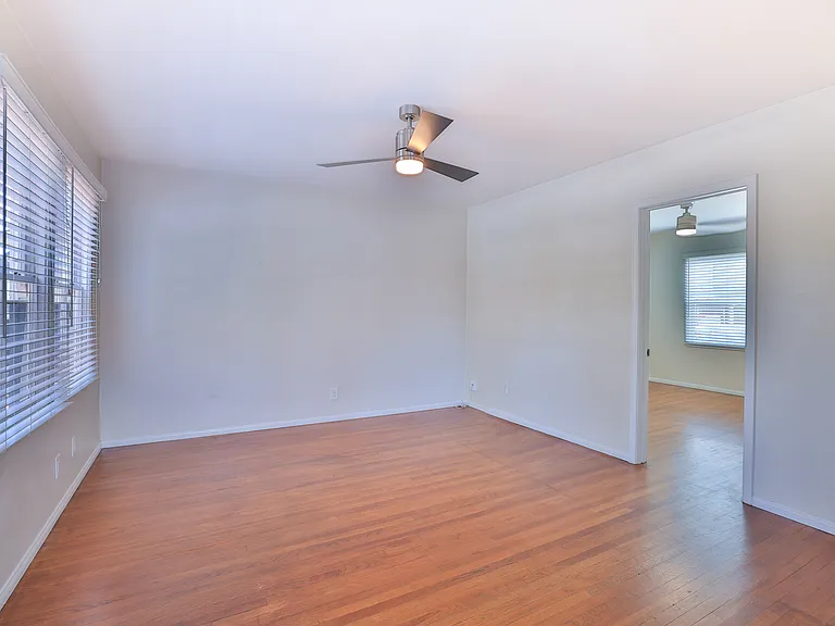 2015 J St — Photo 10