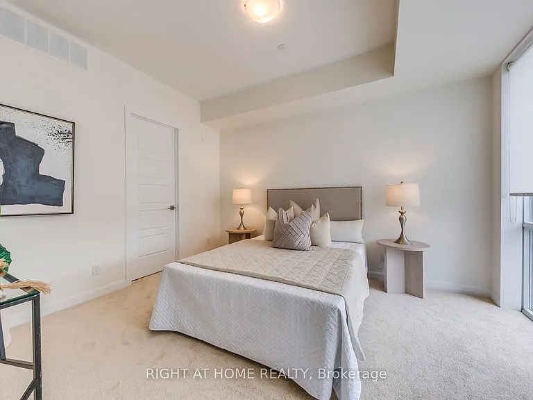 3028 Creekshore Cmn #215 — Photo 24