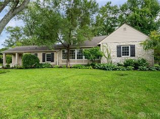 48 W Ridgeway Dr, Dayton, OH 45459