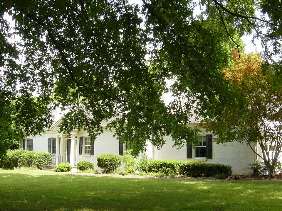 1st image of 1929 Richardson Dr