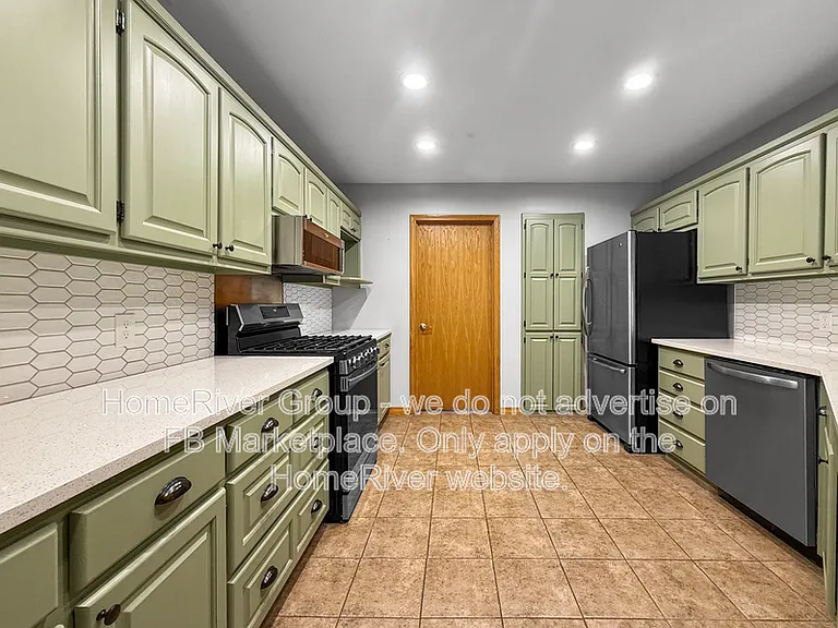 8947 N 133rd East Ave — Photo 5