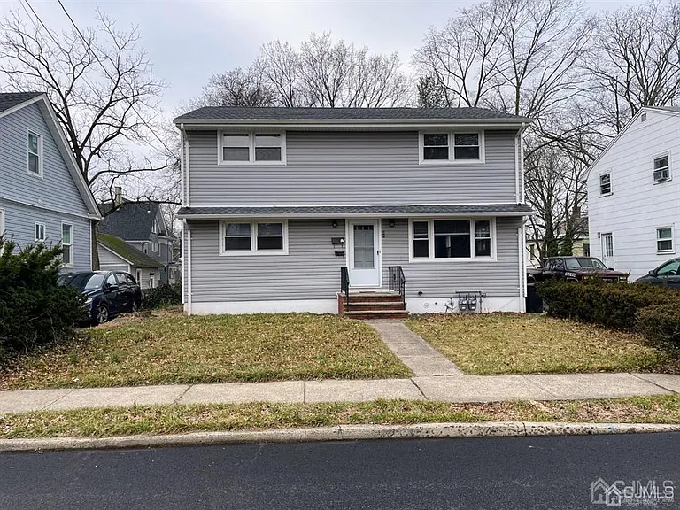 34 Cedar Ave — Photo 3
