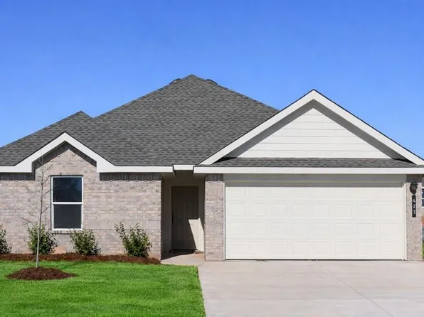 423 Park Place Dr, Newcastle, OK 73065
