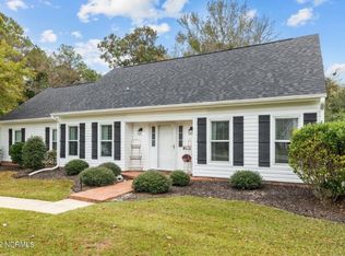 107 Fairway Ct, Morehead City, NC 28557