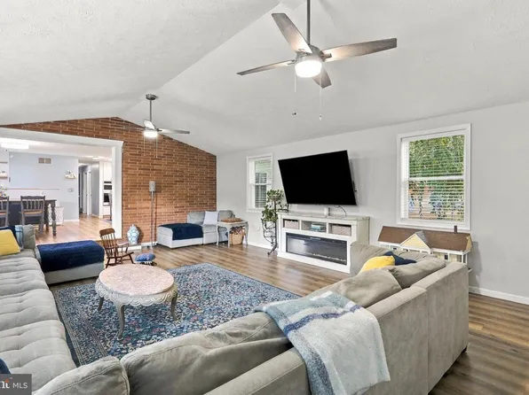 14804 Lone Oak Rd, Cresaptown, MD 21502