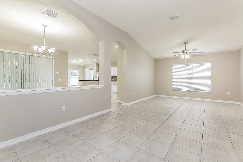 4 bed, 2.0 bath, 2014 sqft, $2,565 — Photo 2