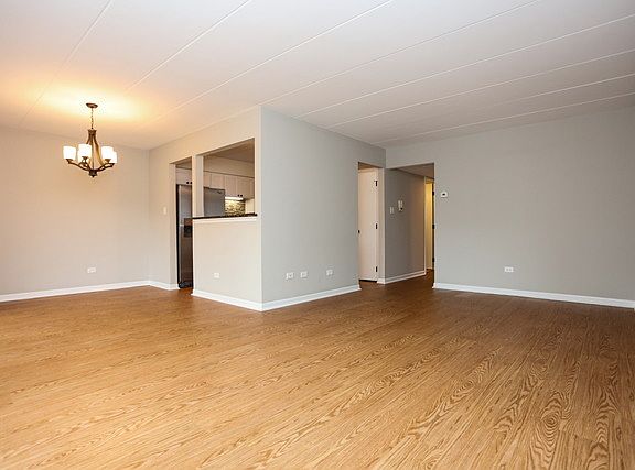 4th image of 8336 160th Pl APT 1W