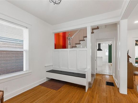 5th image of 3232 E 28th St
