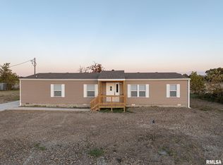 5342 Omega Rd, Iuka, IL 62849