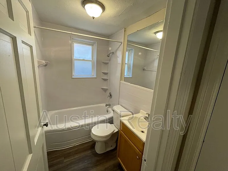 7215 Amherst Ave — Photo 8