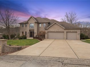 12506 Carmichael Cir, North Huntingdon, PA 15642