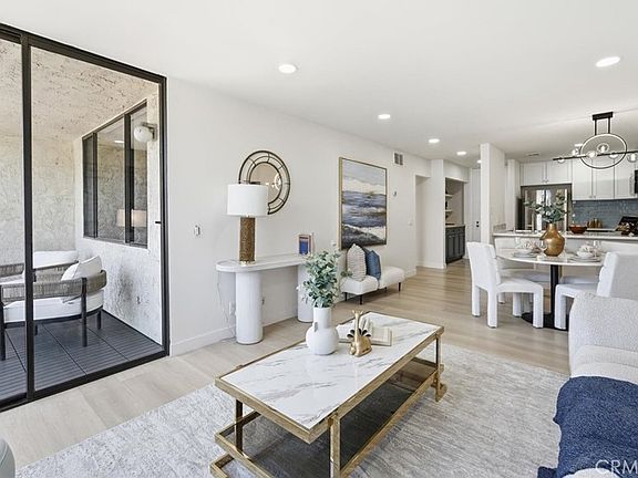 4th image of 1140 Ocean Blvd #109