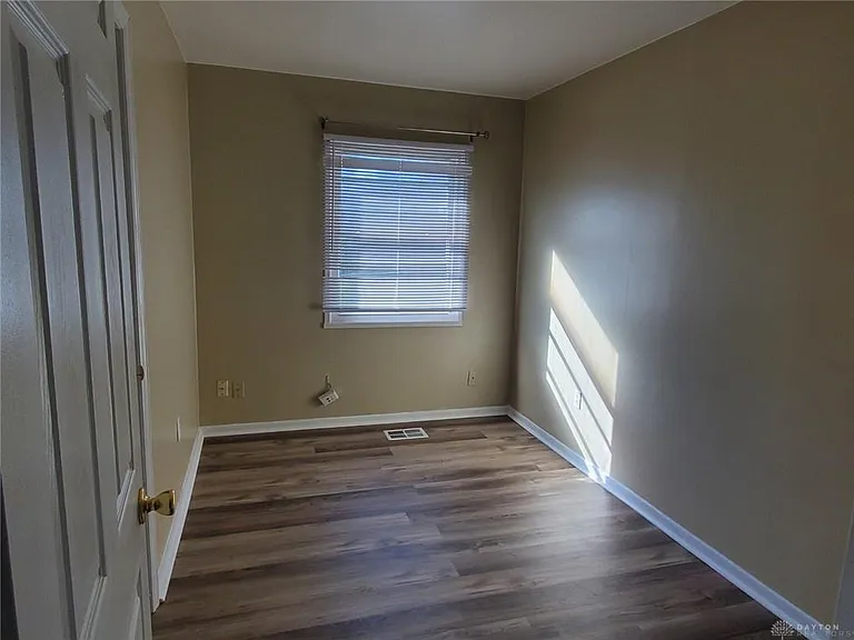 1265 Reid Ave — Photo 4