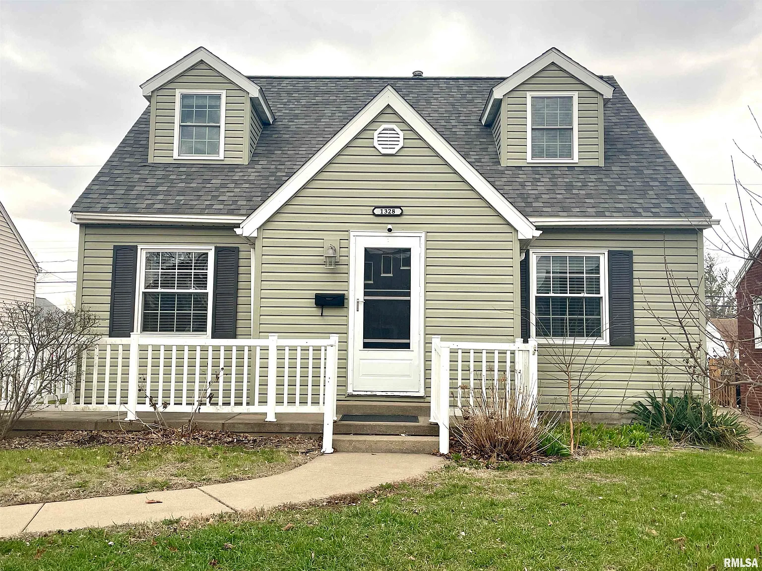 1328 W Circle Rd photo 1