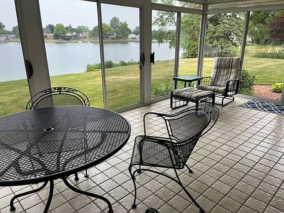 2nd image of 1587 Three Lakes Dr