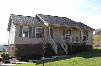 3rd image of 1364 Meadow Creek Ln