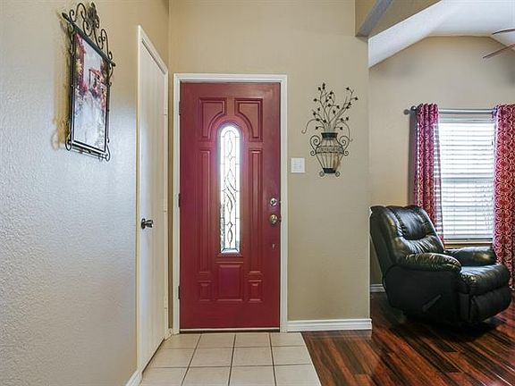3rd image of 1020 Rock Springs Dr