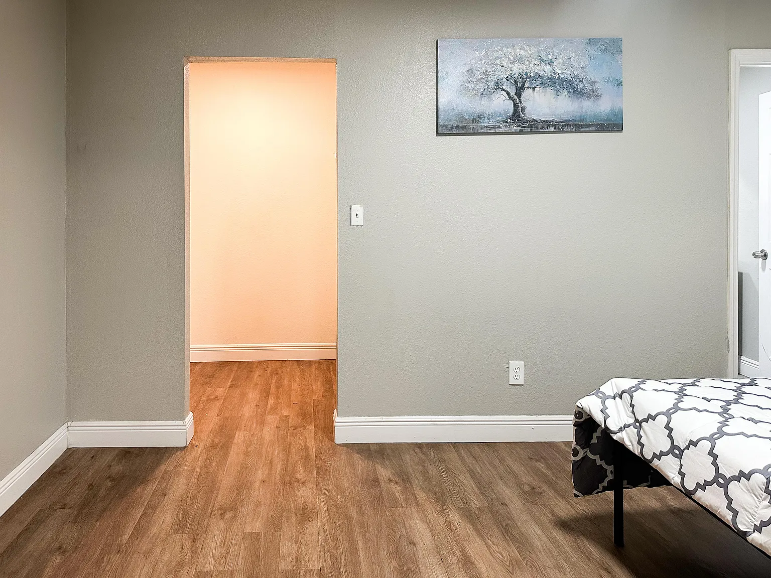 1 bed, 1.0 bath, 500 sqft, $1,438 — Photo 3