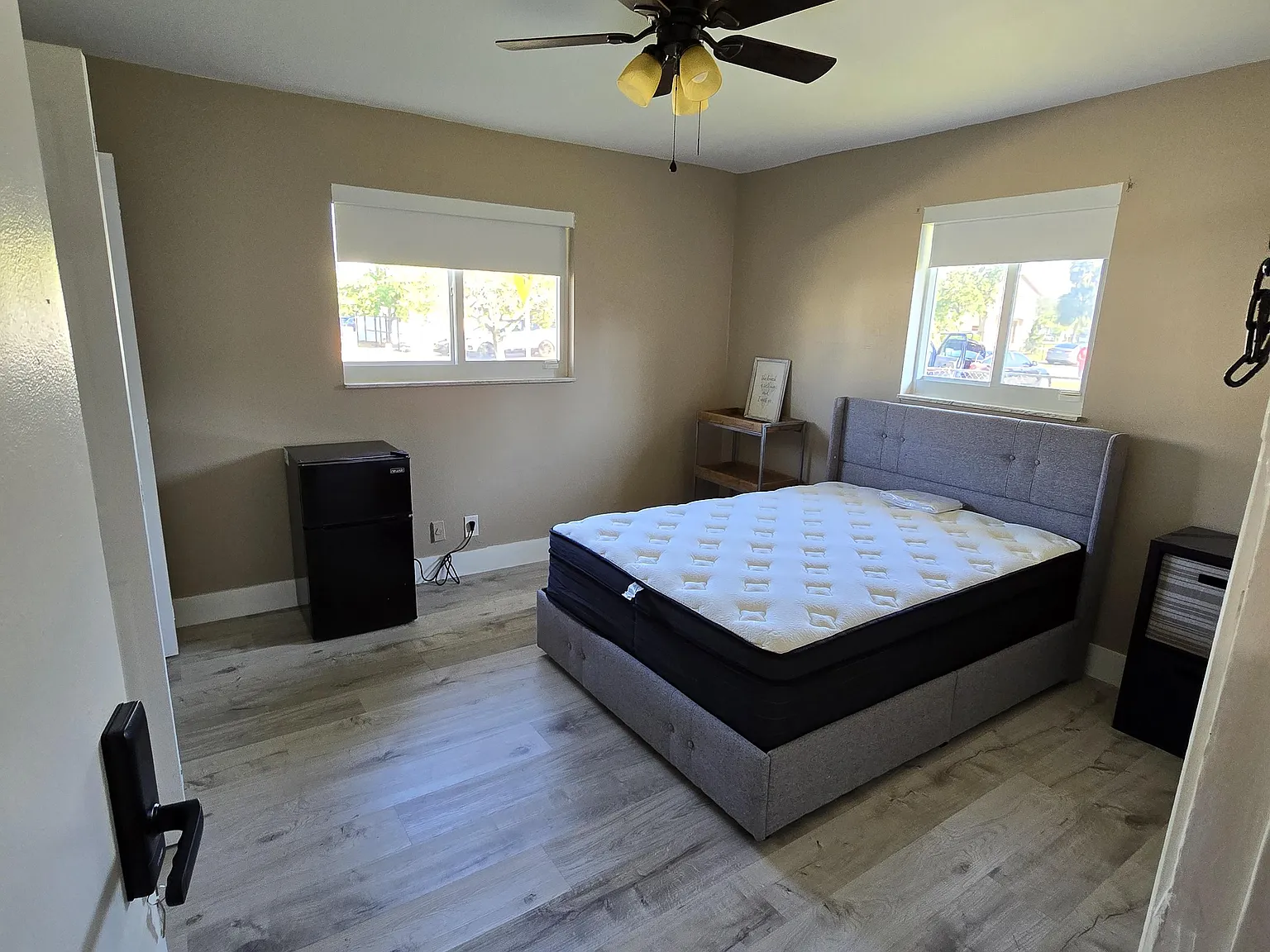 4 bed, 2.0 bath, 1298 sqft, $1,243 — Photo 3