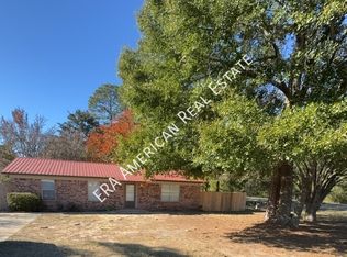 901 Linden Ave, Niceville, FL 32578