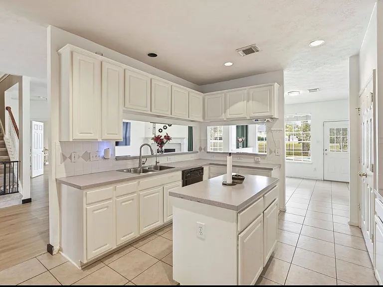 7903 Palmer Place Ln — Photo 9