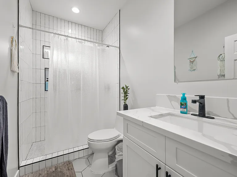 5229 E Falls View Dr — Photo 9