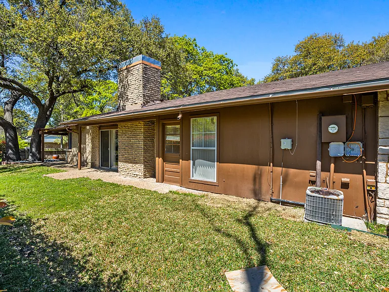 15721 Mapleview Cir — Photo 29