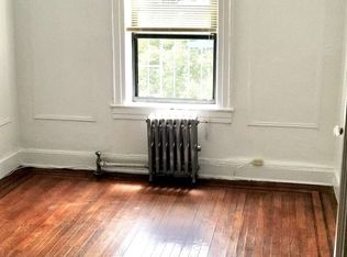 4212 30th Ave APT 3, Astoria, NY 11103