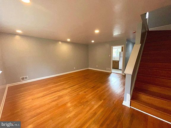 2nd image of 5028 Roseld Ct