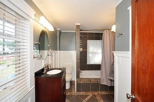 4th image of 25 Linden St