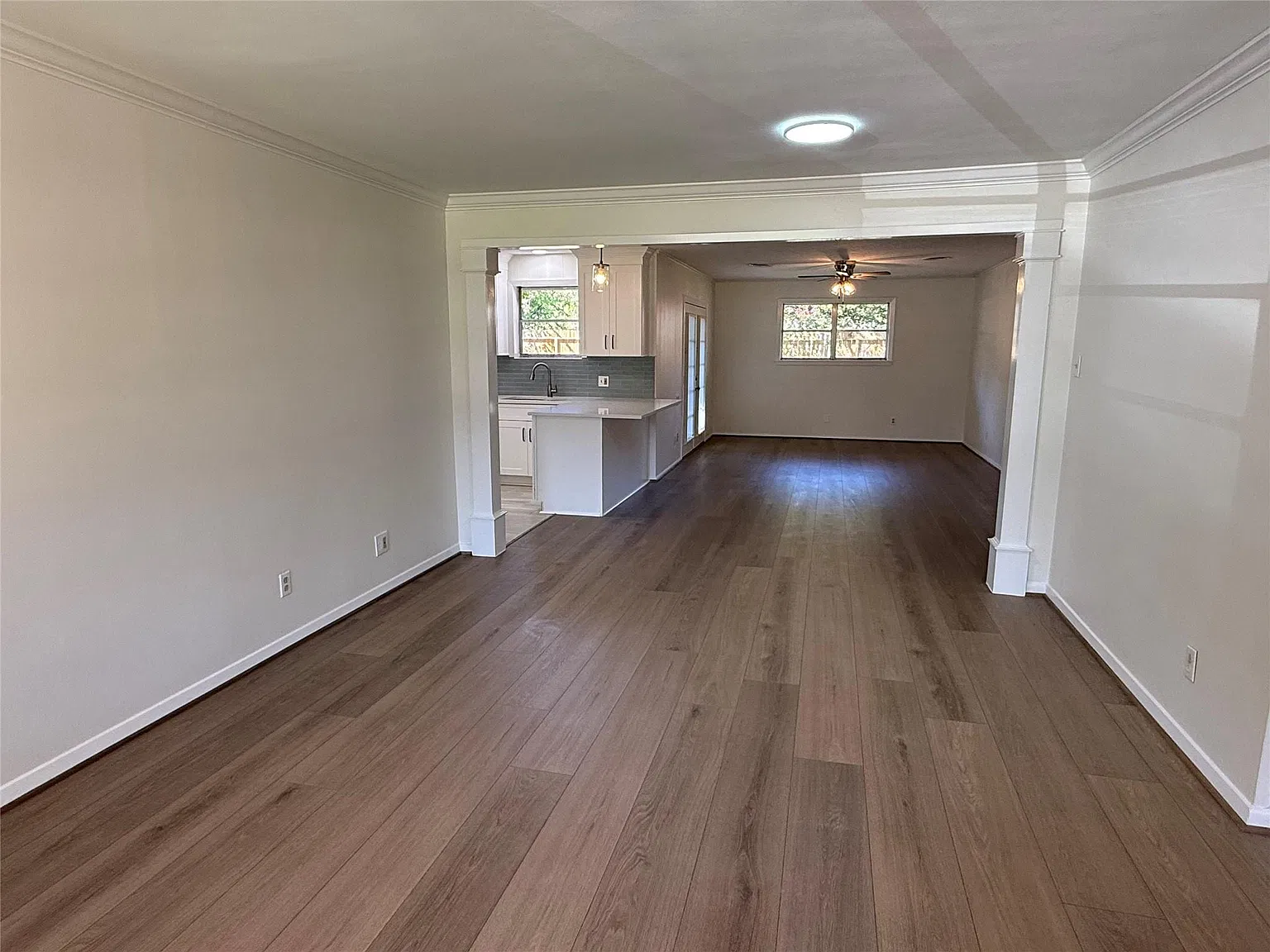 3 bed, 2.0 bath, 1622 sqft, $2,700 — Photo 4