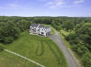 9 Silvermine Rd, Boxford, MA 01921