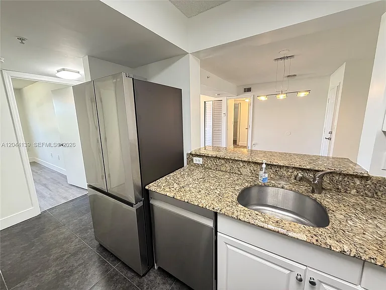 2711 Ocean Club Blvd #203 — Photo 9