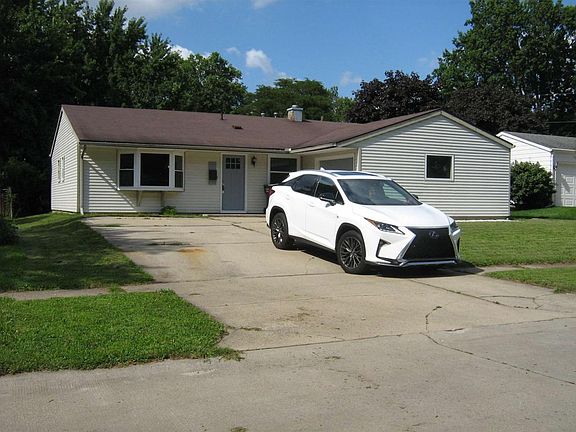 2nd image of 1433 Argyle Dr