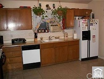 5th image of 2319 S Augusta Pl
