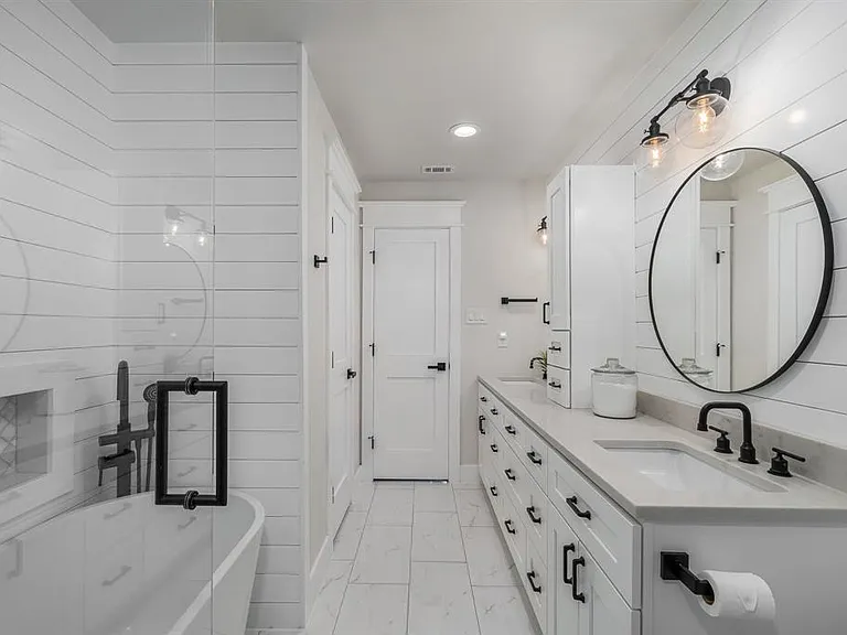 1601 Windsong Trl — Photo 20