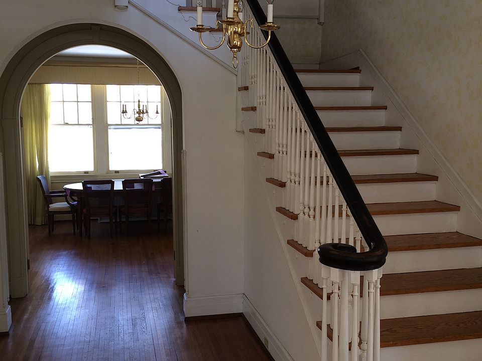 2nd image of 3824 Peakland Pl