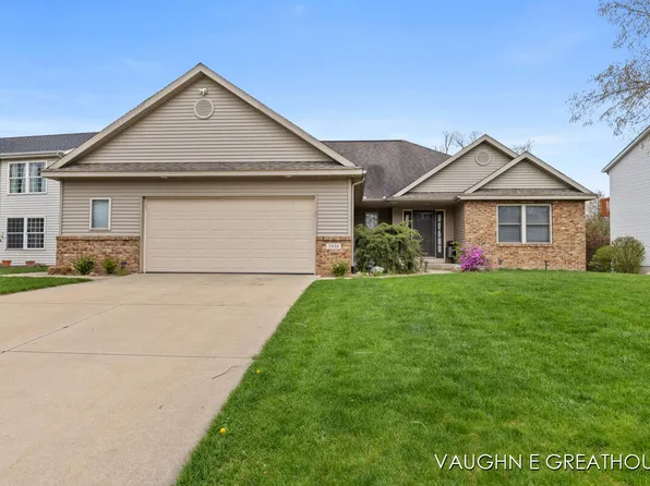 3936 Kentridge Dr SE, Grand Rapids, MI 49508