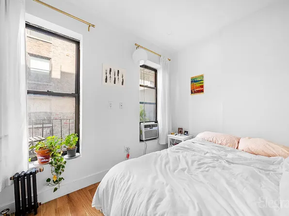 247 Mulberry Street image 1 of 5