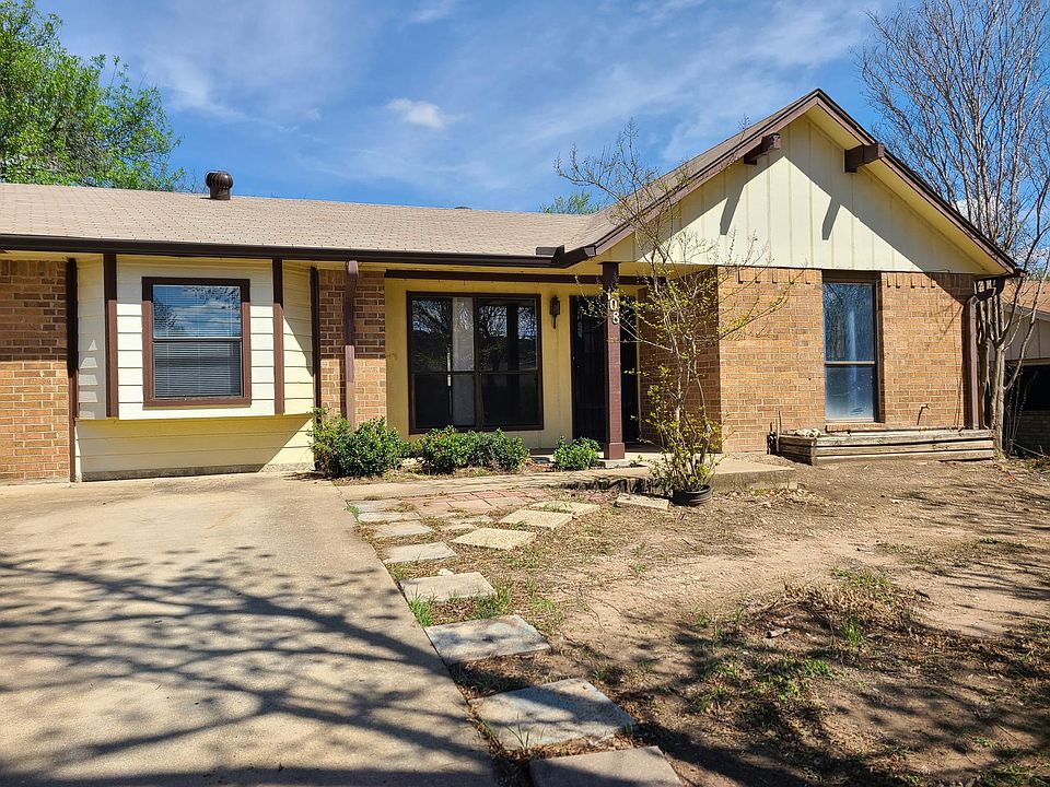 1st image of 108 Quail Valley Dr