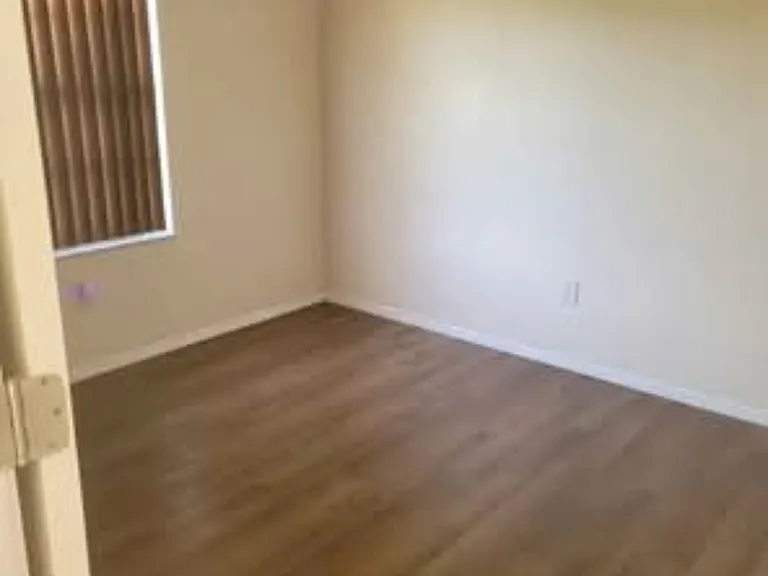 10 Spruce Way — Photo 10