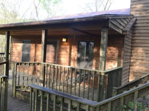 811 Rocky Acres Ln, Blacksburg, VA 24060