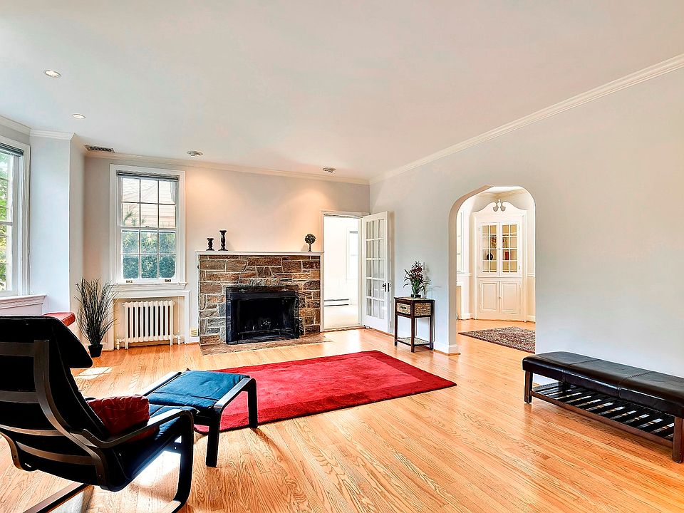 5620 Oak Pl, Bethesda, MD 20817 | Zillow