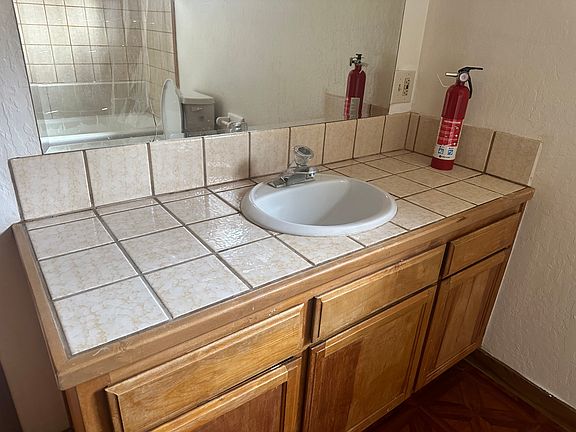 5th image of 11361 Northwoods Blvd #B