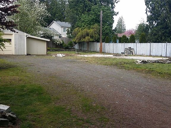 5th image of 9605 210th Ave E
