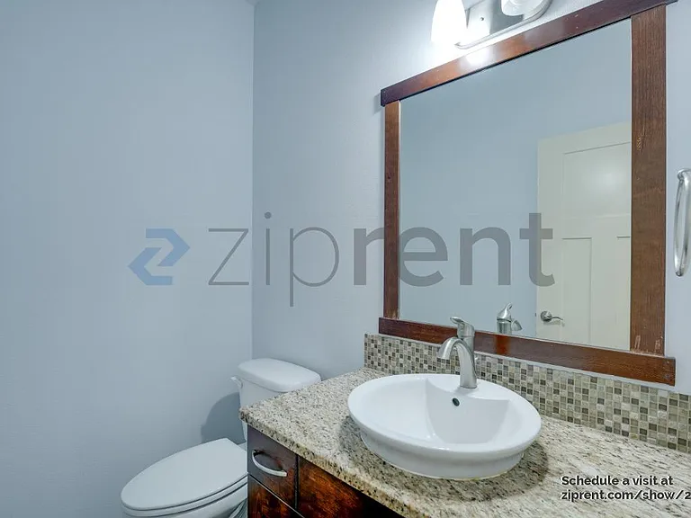 7607 NE 143rd Ct — Photo 13