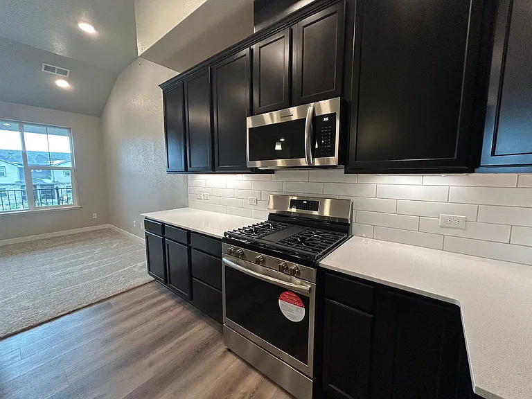 4160 S Park Dr #203 — Photo 2