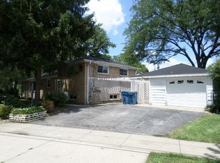 197 S Church Rd, Bensenville, IL 60106