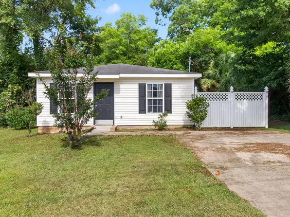 305 N College St, Dothan, AL 36303